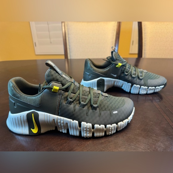 New Nike Free Metcon 6 Gray Sneaker Shoes Size US 11 - Picture 2 of 14